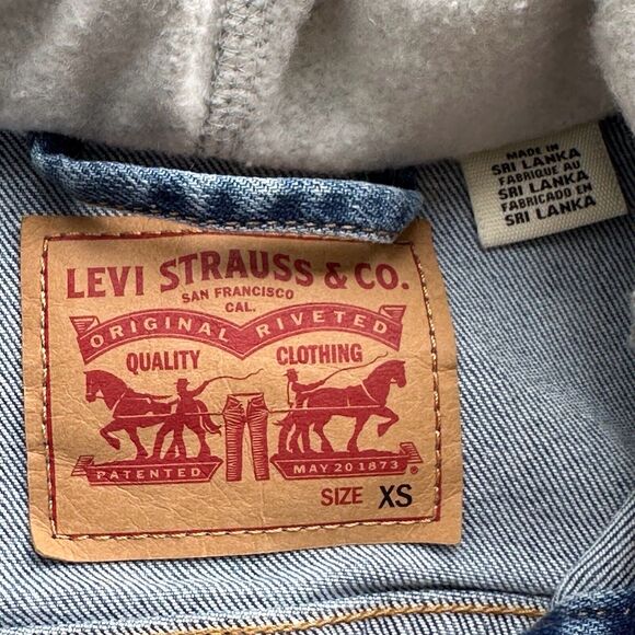 Levi’s Hybrid Twofer Hooded Denim Jean Trucker Jacket - Dark Wash Gray Wmns XS - Picture 8 of 12
